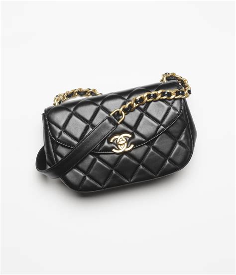 chanel messenger bag